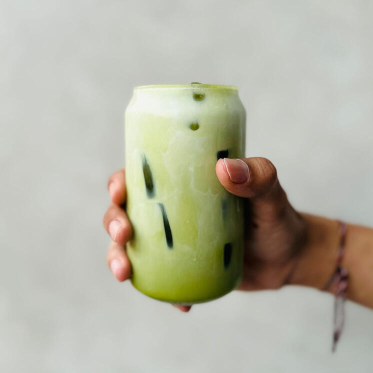 Matcha Latte (Hot 37 / Iced 40)